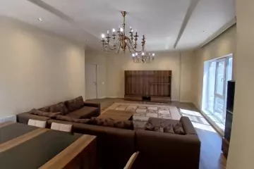 Satılır Yeni Tikili Neftçi Bazasında