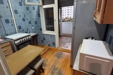 Satılır Köhnə Tikili Həzi Aslanovda