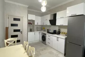 Satılır Yeni Tikili Qurtuluş 93da