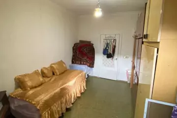Satılır Köhnə Tikili Bakıxanovda
