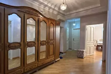 Satılır Yeni Tikili Yasamalda
