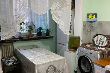 Satılır Köhnə Tikili Bakıxanovda