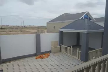 Satılır Həyət Evi Zabrat Qəsəbəsida