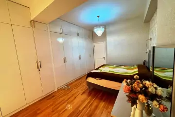 Satılır Yeni Tikili 8-ci Kilometrdə