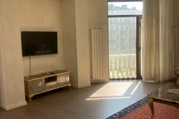 Aylıq Kirayə Yeni Tikili Ağ şəhər Kompleksində