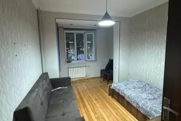 Satılır Köhnə Tikili Bakıxanovda