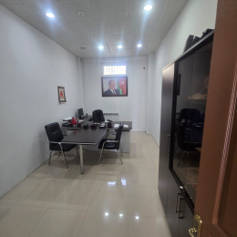 Satılır Obyekt 2 otaq 115 m², 1 sot  ərazi, Elmler Akademiyası