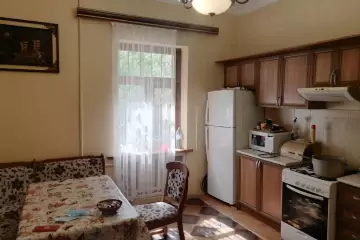 Satılır Həyət Evi Bakıxanovda