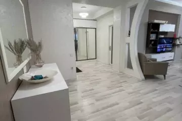 Satılır Yeni Tikili Masazırda