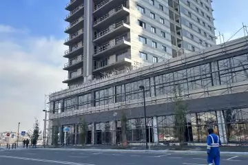 Satılır Yeni Tikili Ağ şəhər Kompleksində