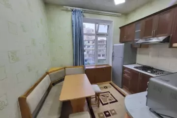 Aylıq Kirayə Köhnə Tikili Ağ şəhər Kompleksində