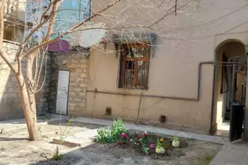 Satılır Həyət Evi Bakıxanovda 
