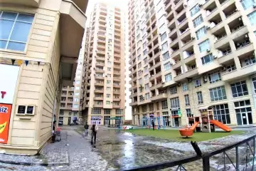 Satılır Yeni Tikili Tbilisi Prospektida 
