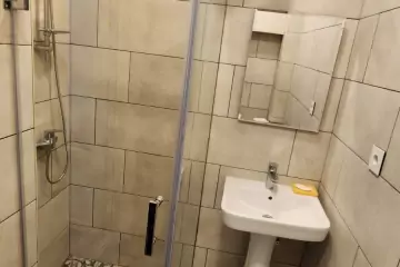 Satılır Köhnə Tikili İçərişəhərdə