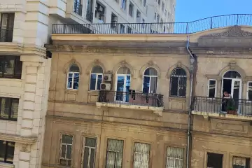 Satılır Yeni Tikili İçərişəhərdə