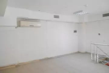 Satılır Obyekt Nəsimi Bazarında