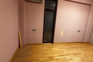 Satılır Yeni Tikili Nəsimi Bazarında