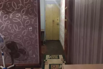 Satılır Köhnə Tikili 9-cu Mikrorayonda