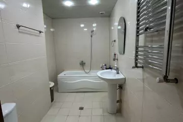 Satılır Yeni Tikili Tbilisi Prospektida