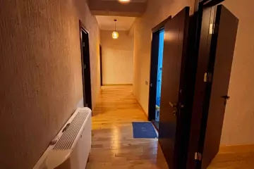 Satılır Yeni Tikili Nəsimi Bazarında