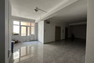 Satılır Yeni Tikili Tbilisi Prospektida