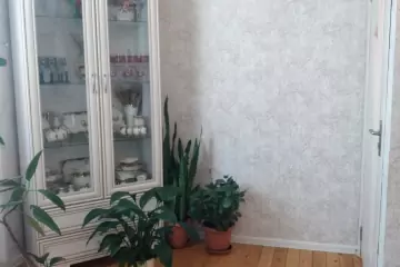 Satılır Yeni Tikili Qurtuluş 93da