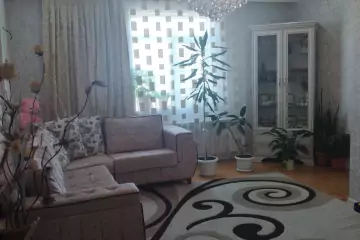 Satılır Yeni Tikili Qurtuluş 93da 