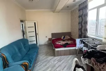 Satılır Yeni Tikili Yeni Yasamalda
