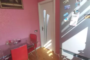 Satılır Yeni Tikili Qurtuluş 93da