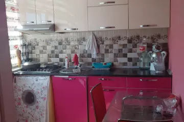 Satılır Yeni Tikili Qurtuluş 93da