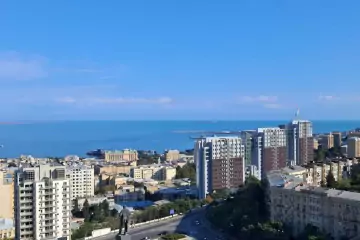 Satılır Yeni Tikili Elmler Akademiyasıda