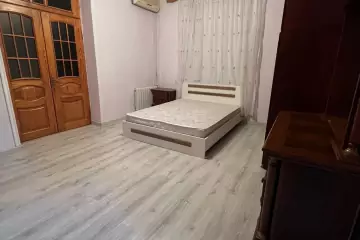 Aylıq Kirayə Köhnə Tikili Montində
