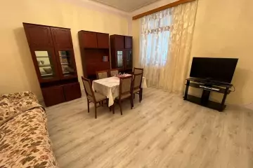 Aylıq Kirayə Köhnə Tikili Montində 