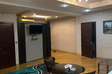 Aylıq Kirayə Yeni Tikili 28 May Metrosu ətrafında