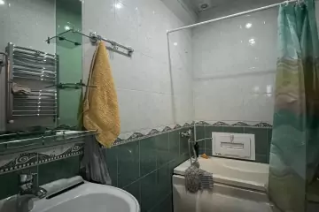 Satılır Yeni Tikili Ceyranbatan Qəs.də