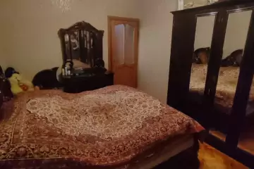 Satılır Köhnə Tikili 8-ci Mikrorayonda