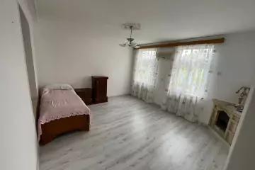 Aylıq Kirayə Köhnə Tikili Montində