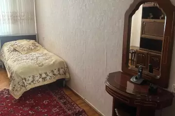 Aylıq Kirayə Yeni Tikili Elmler Akademiyasıda