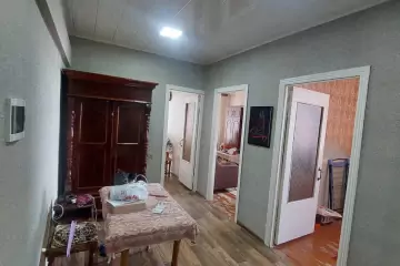 Satılır Köhnə Tikili Pirallahıda