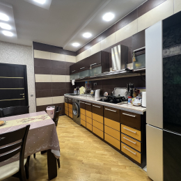 Satılır 3 otaqlı Yeni Tikili 160 m², Gənclik