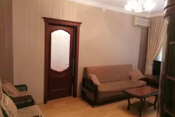 Aylıq Kirayə Köhnə Tikili 8-ci Kilometrdə