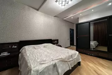 Satılır Yeni Tikili Gənclikdə