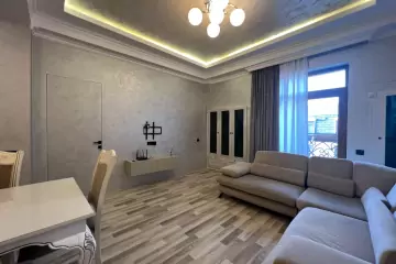 Aylıq Kirayə Yeni Tikili Ağ şəhər Kompleksində 