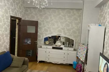 Aylıq Kirayə Yeni Tikili 10-cu Mikrorayonda