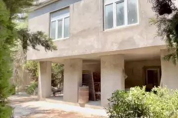 Satılır Bağ Evi Qalada