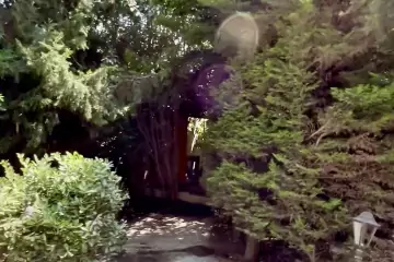 Satılır Bağ Evi Qalada