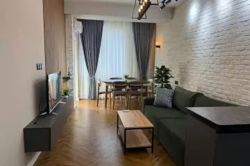 Aylıq Kirayə Yeni Tikili şərq Bazarında 