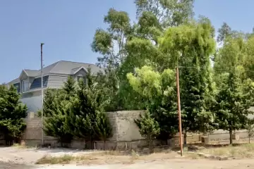 Satılır Bağ Evi Qalada