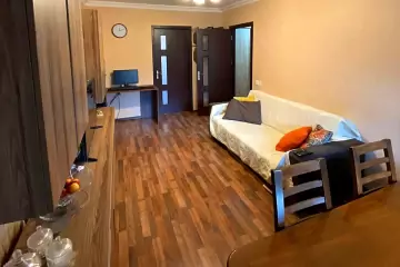 Satılır Köhnə Tikili İzmir Parkı