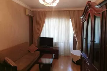 Aylıq Kirayə Köhnə Tikili 8-ci Kilometrdə 